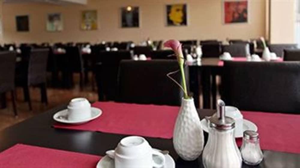 Plaza Inn Hamburg Moorfleet Экстерьер фото
