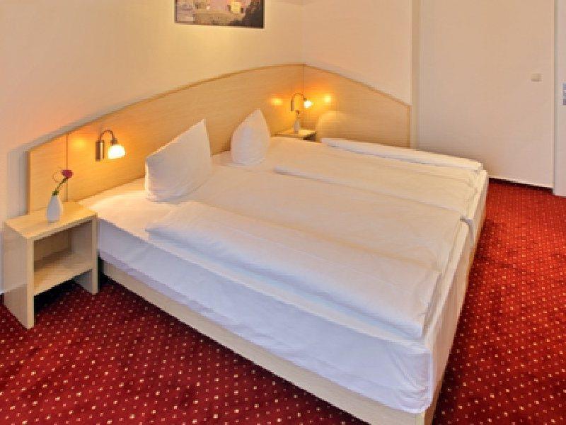 Plaza Inn Hamburg Moorfleet Экстерьер фото